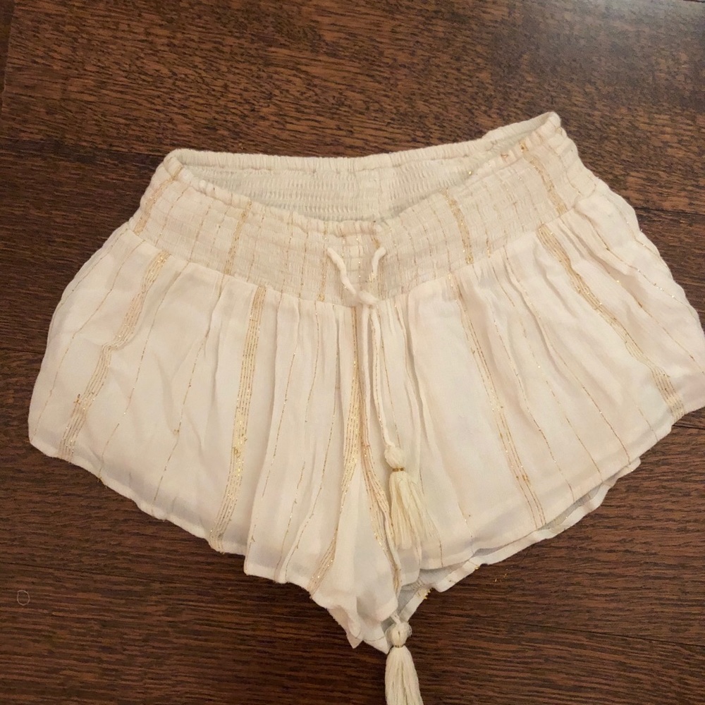 Amuse Soft White and Gold Shorts